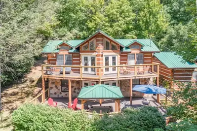 Grand Ole Mountain House cabin in Sevierville