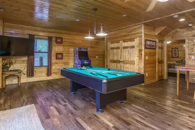 game room at a Smoky Mountain cabin