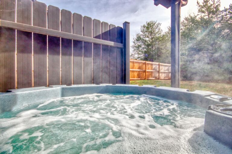 Pigeon Forge Cabin - Bigfoot Lane - Featured