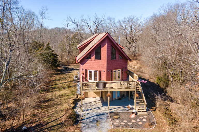 Pigeon Forge Cabin - Woodland Chalet - Featured