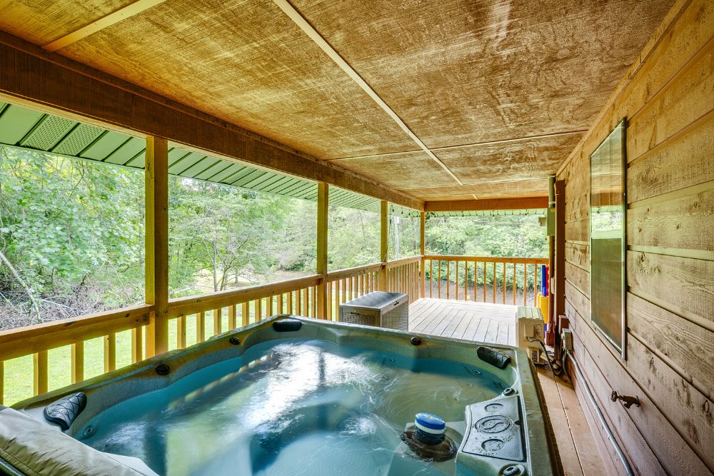 Pigeon Forge Cabin - Hidden Hollow Lodge - Featured