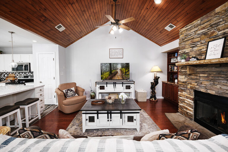 Pigeon Forge - Sweet Pea Cottage - Featured